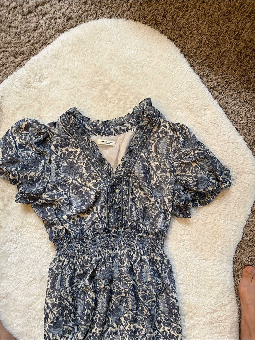 Max Studio London Blue Floral V‑Neck Puff Sleeve Tiered Maxi Dress - Picture 3 of 7